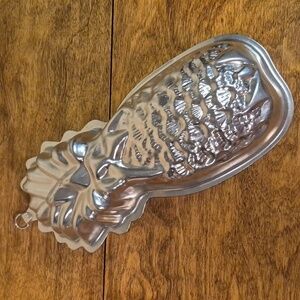 VINTAGE MCM 60s Pineapple Jello Jelly Mold Wall Hanging Decor